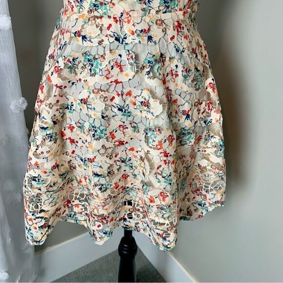 Tularosa Cyprus floral lace‎ halter mini dress with scalloped hem size XS - Picture 9 of 16